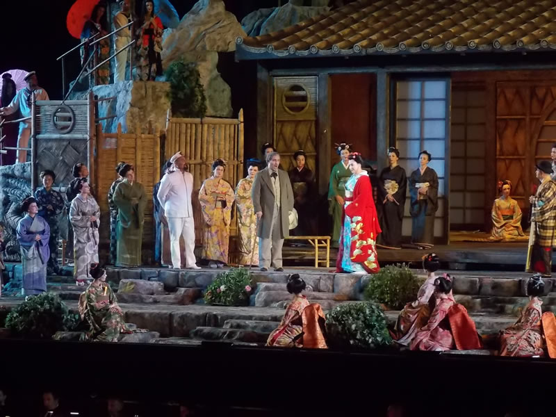 Madama Butterfly la Arena din Verona