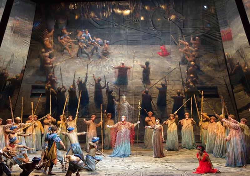 Aida vîv Serdica. Mirror, mirror, who is the most Aida in the country?