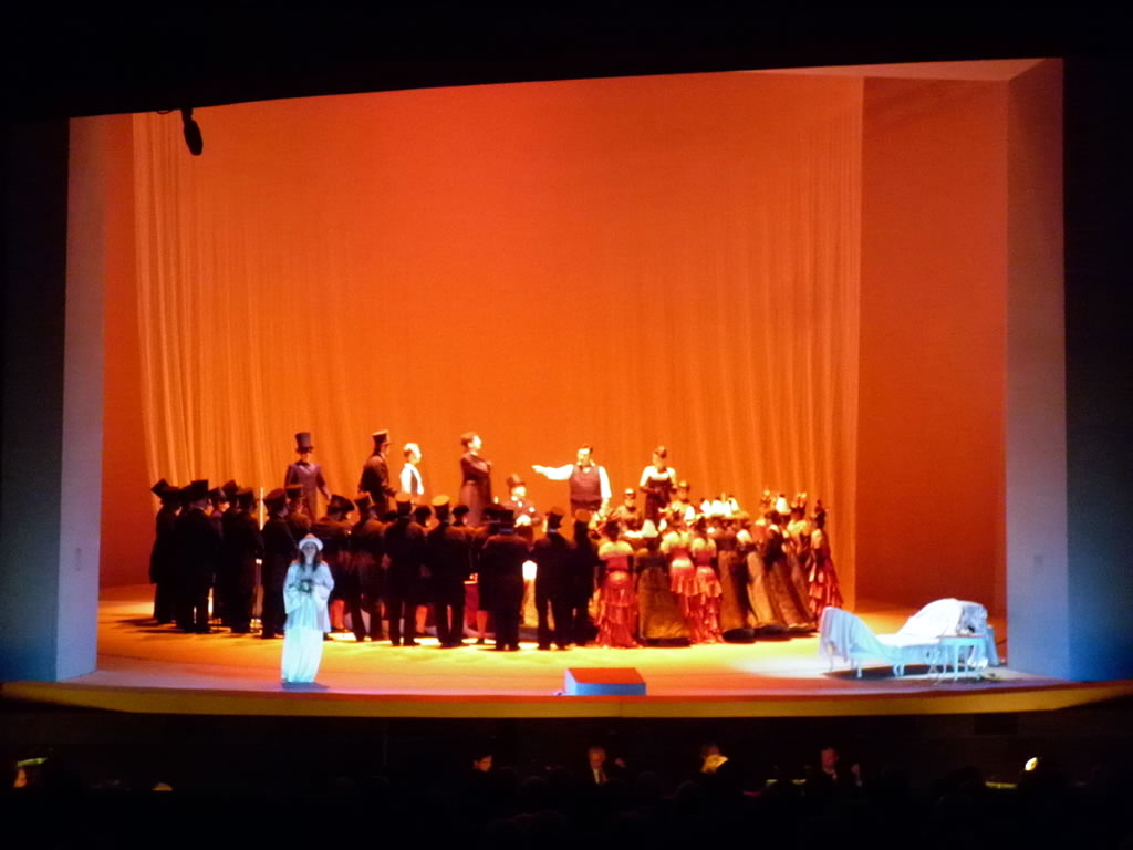 Traviata blanc a VolksOper de Vienne